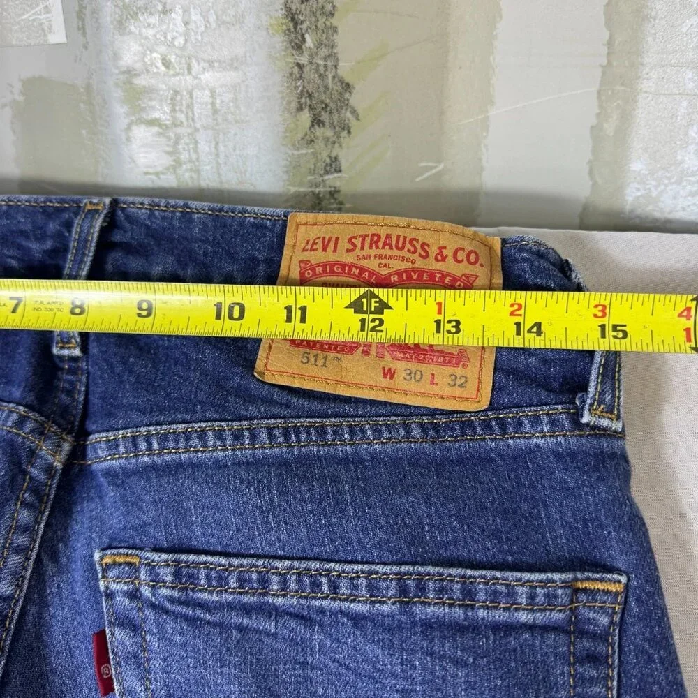 Levi's 511 Men's Straight Leg Jeans Blue Denim Slim Fit Zip Fly 5-Pocket W30 L32